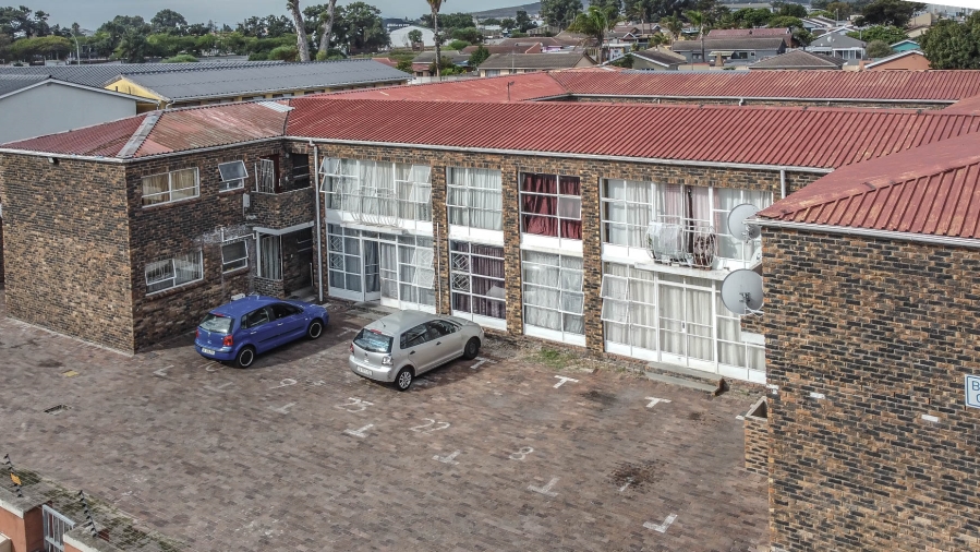 2 Bedroom Property for Sale in Oakdene Western Cape